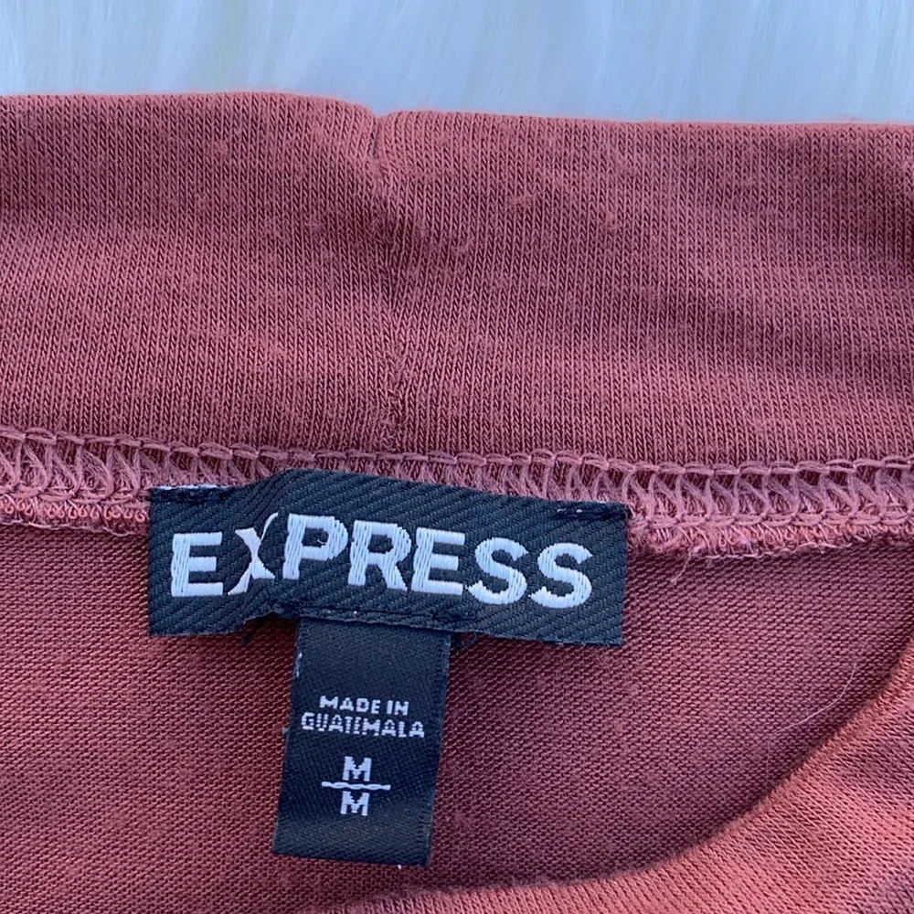 Express keyhole long sleeve top - Picture 3 of 3